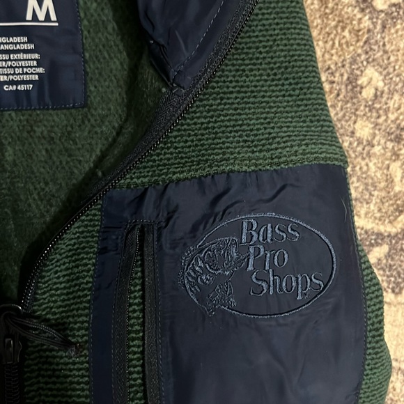 Bass Pro Shops Pullover - Picture 4 of 4